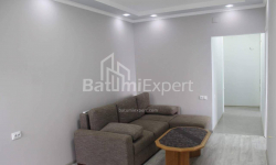 Квартира 3-комн 65 м² - Петра Багратіоні, Батумі