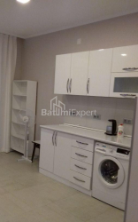 Квартира 3-комн 87 м² - Юр'ївська, Батумі