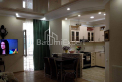 Квартира 3-комн 77 м² - Юр'ївська, Батумі