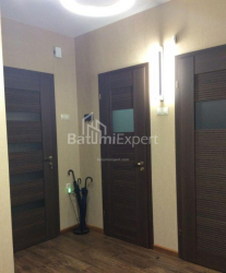 Квартира 3-комн 143 м² - Шерифа Хімшіашвілі, Батумі