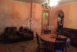 Квартира 4-комн 100 м² - Генерала Аслана Абашидзе, Батумі