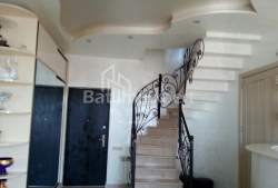 Квартира 3-комн 75 м² - Юр'ївська, Батумі