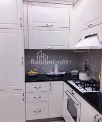 Квартира 5-комн 86 м² - Oлександра Пушкiна, Батумі