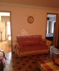 Квартира 3-комн 67 м² - Зураба Горгiладзе, Батумі