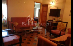 Квартира 3-комн 67 м² - Зураба Горгiладзе, Батумі