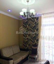 Квартира 3-комн 43 м² - Шерифа Хімшіашвілі, Батумі