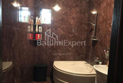 Квартира 7-комн 144 м² - Петра Багратіоні, Батумі