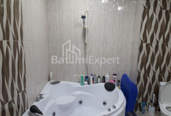 Квартира 3-комн 120 м² - Юр'ївська, Батумі