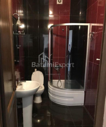 Квартира 3-комн 72 м² - Еквтіме Такаішвілі, Батумі