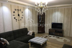 Квартира 6-комн 124 м² - Фрiдiона Халвашi, Батумі
