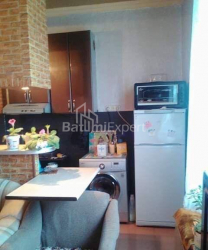 Квартира 3-комн 45 м² - Михайла Лермонтова, Батумі