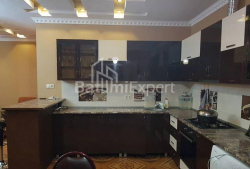 Квартира 3-комн 75 м² - Вахтанга Горгасалі, Батумі