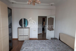 Квартира 3-комн 87 м² - Михайла Лермонтова, Батумі