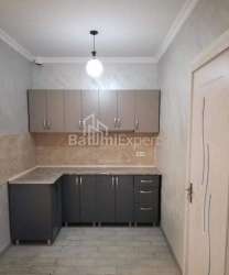 Квартира 3-комн 48 м² - Петра Багратіоні, Батумі