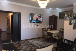 Квартира 2-комн 45 м² - Петра Багратіоні, Батумі