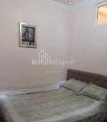 Квартира 3-комн 46 м² - Давида Агмашенеблі, Батумі