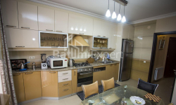 Квартира 4-комн 115 м² - Костянтина Марджанішвілі, Батумі