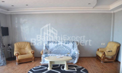 Квартира 3-комн 80 м² - Oлександра Пушкiна, Батумі
