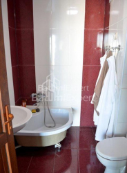 Квартира 3-комн 80 м² - Oлександра Пушкiна, Батумі