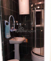 Квартира 3-комн 42 м² - Генерала Аслана Абашидзе, Батумі