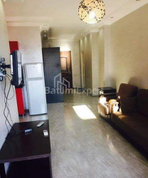 Квартира 2-комн 52 м² - Михайла Лермонтова, Батумі