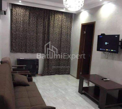 Квартира 2-комн 52 м² - Михайла Лермонтова, Батумі