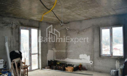 Квартира 4-комн 96 м² - Юр'ївська, Батумі