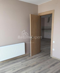 Квартира 3-комн 90 м² - Ніко Піросмані, Батумі