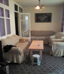 Квартира 3-комн 55 м² - Шерифа Хімшіашвілі, Батумі