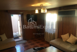 Квартира 6-комн 97 м² - Юр'ївська, Батумі