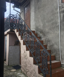 Квартира 6-комн 97 м² - Юр'ївська, Батумі