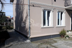 Квартира 3-комн 52 м² - Юр'ївська, Батумі