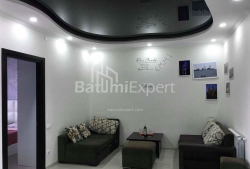 Квартира 3-комн 80 м² - Юр'ївська, Батумі