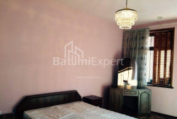 Квартира 5-комн 165 м² - Зураба Горгiладзе, Батумі