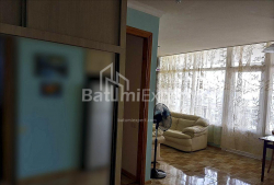 Квартира 3-комн 55 м² - Шерифа Хімшіашвілі, Батумі