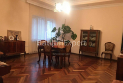 Квартира 120 м² - Зураба Горгiладзе, Батумі, Грузія