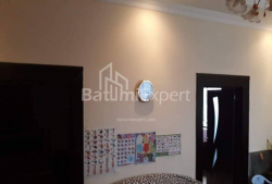 Квартира 3-комн 70 м² - Юр'ївська, Батумі