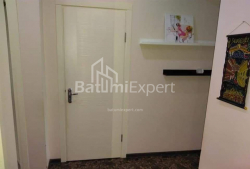 Квартира 3-комн 85 м² - Царя Парнаваза, Батумі