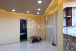 Квартира 3-комн 73 м² - Михайла Лермонтова, Батумі