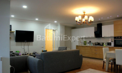 Квартира 3-комн 147 м² - Юр'ївська, Батумі