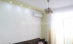 Квартира 3-комн 50 м² - Юр'ївська, Батумі