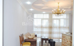 Квартира 3-комн 59 м² - Oлександра Пушкiна, Батумі