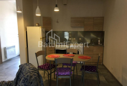 Квартира 3-комн 85 м² - Зураба Горгiладзе, Батумі