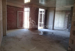 Квартира 4-комн 73 м² - Юр'ївська, Батумі
