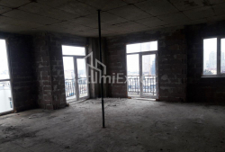 Квартира 3-комн 69 м² - Петра Багратіоні, Батумі