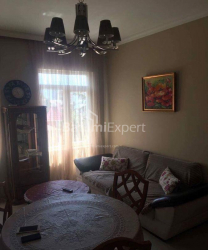 Квартира 4-комн 75 м² - Нiколоза Бараташвiлi, Батумі