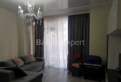 Квартира 2-комн 61 м² - Ангiса, Батумі