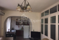 Квартира 3-комн 55 м² - Шерифа Хімшіашвілі, Батумі