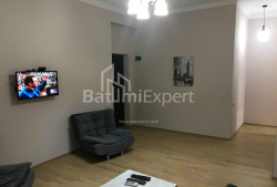 Квартира 2-комн 77 м² - Царя Парнаваза, Батумі