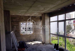 Квартира 4-комн 113 м² - Юр'ївська, Батумі